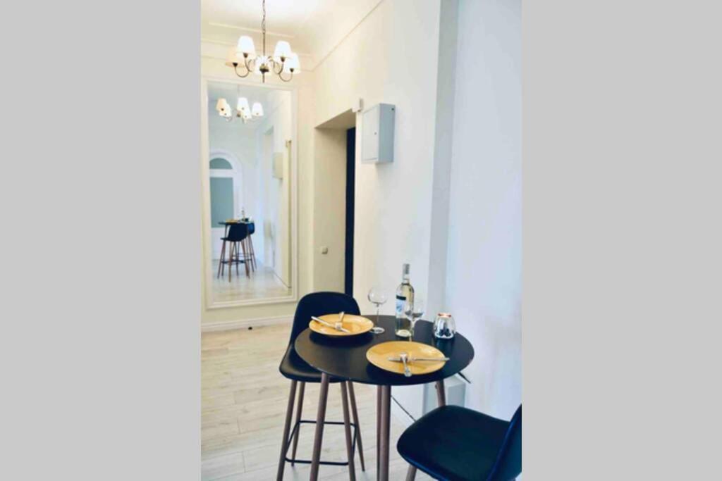 White&Light Flat Near Gulliver Kiev Exterior foto